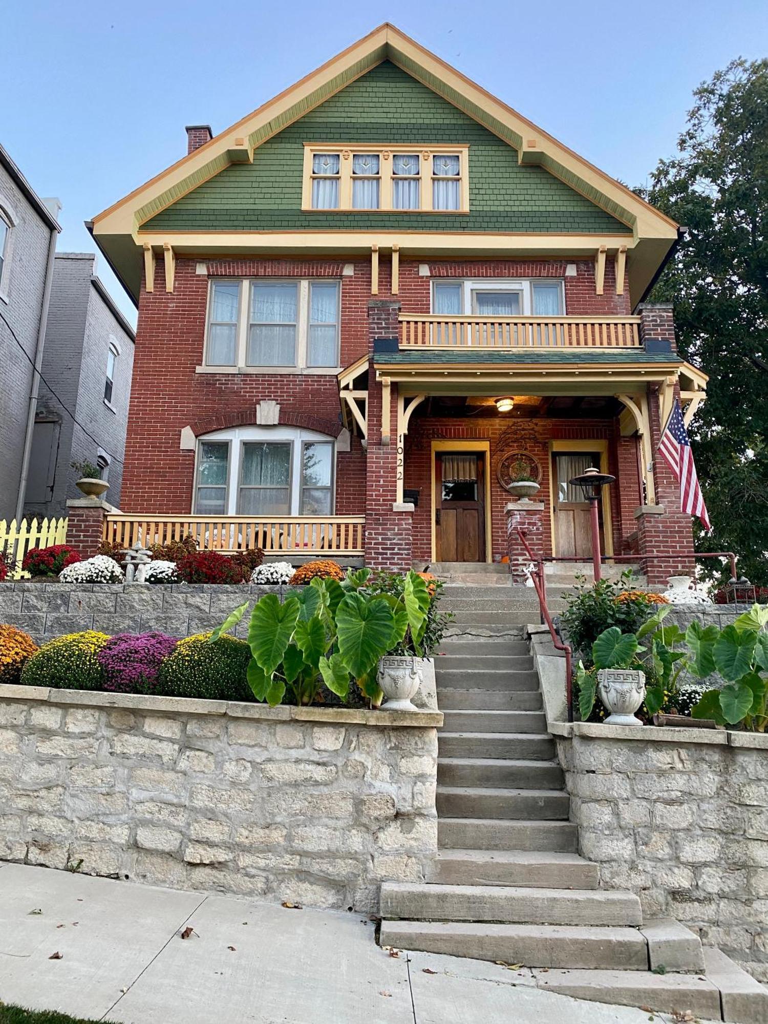 The Edmond An 1887 Arts & Crafts Gem Apartment Saint Joseph Exterior photo