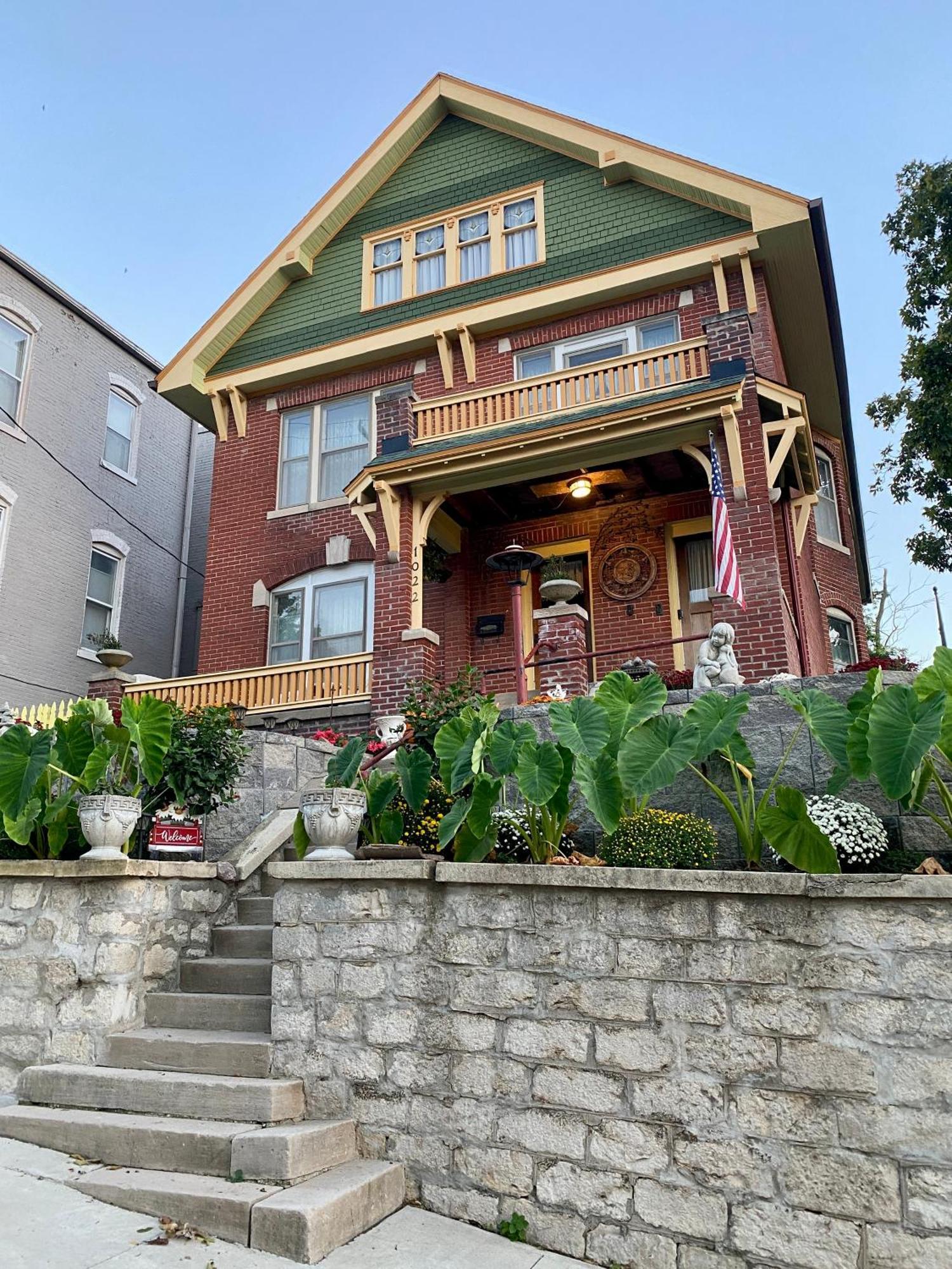 The Edmond An 1887 Arts & Crafts Gem Apartment Saint Joseph Exterior photo